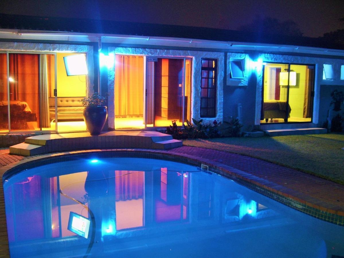 Berry Bliss Guest House Габороне Экстерьер фото